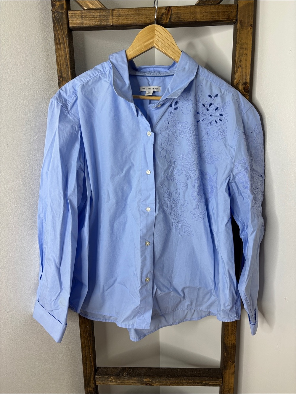 Free Assembly Embroidered Button Front Poplin Shirt XXL